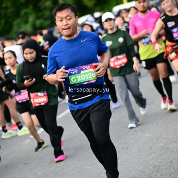 Runner Photo 4153749