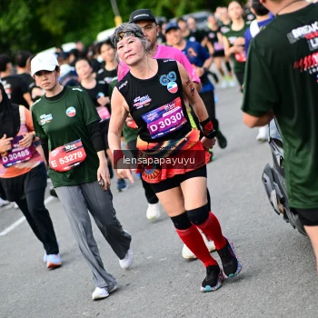 Runner Photo 4153751