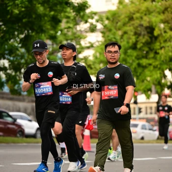 Runner Photo 4153810