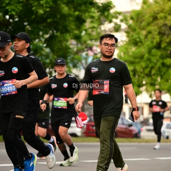 Runner Photo 4153819