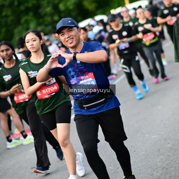 Runner Photo 4153830