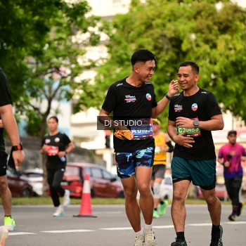 Runner Photo 4153837