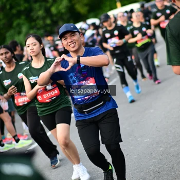 Runner Photo 4153841