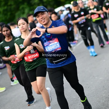 Runner Photo 4153848