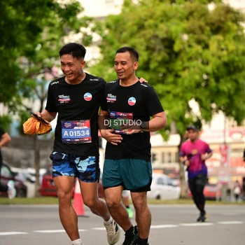 Runner Photo 4153849