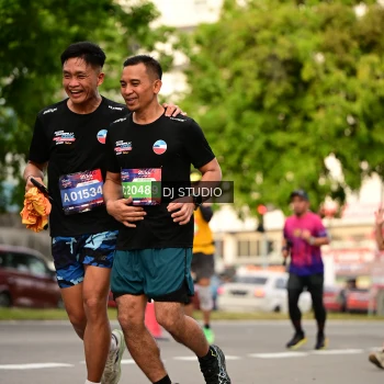 Runner Photo 4153859