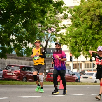 Runner Photo 4153865