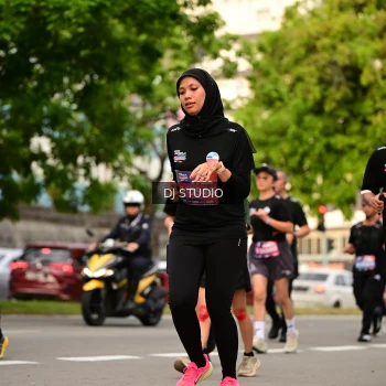 Runner Photo 4153873