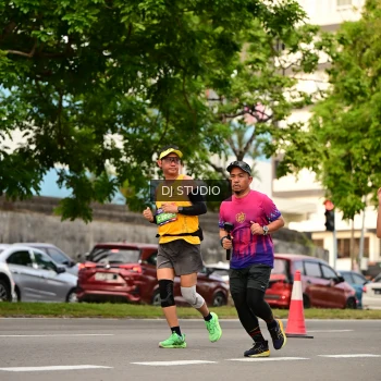 Runner Photo 4153875