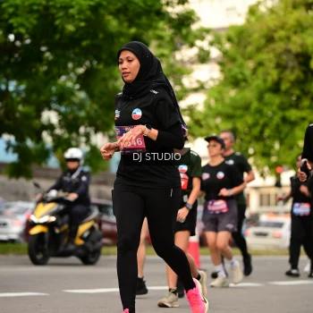 Runner Photo 4153880