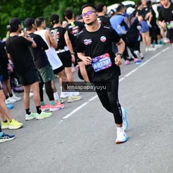 Runner Photo 4154002