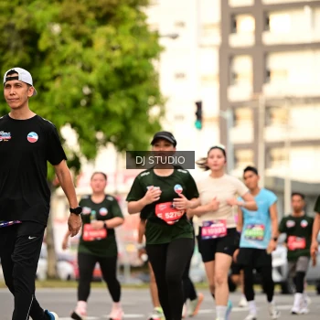 Runner Photo 4154003
