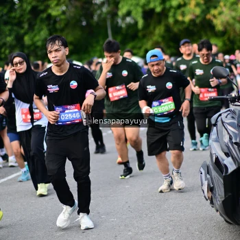 Runner Photo 4154039