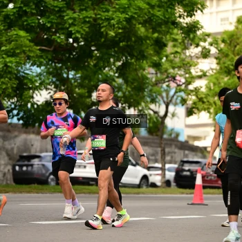 Runner Photo 4154043
