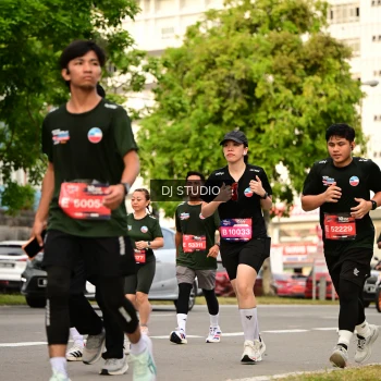 Runner Photo 4154049