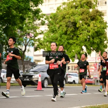 Runner Photo 4154076