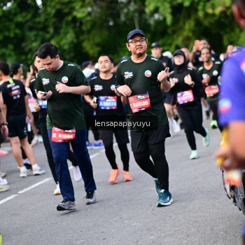 Runner Photo 4154084