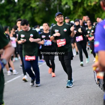 Runner Photo 4154094