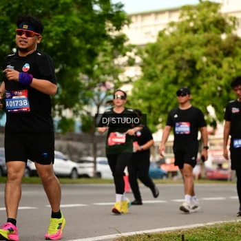 Runner Photo 4154133