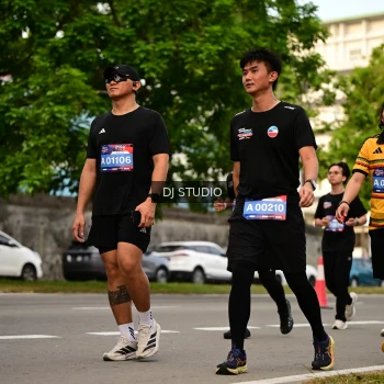 Runner Photo 4154177