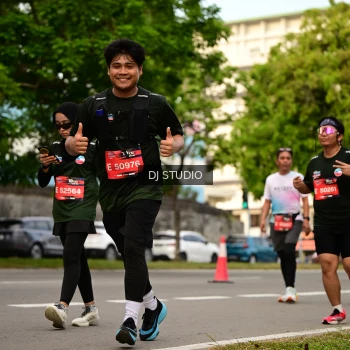 Runner Photo 4154210