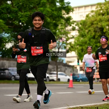 Runner Photo 4154211