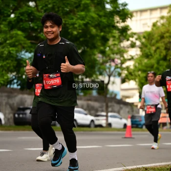Runner Photo 4154219