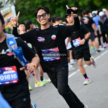 Runner Photo 4154236