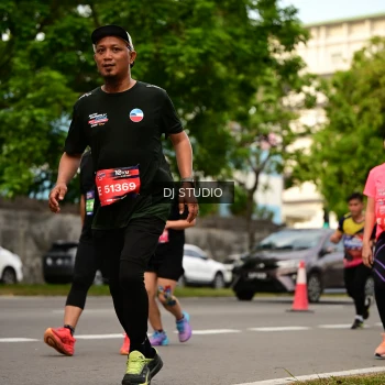 Runner Photo 4154301
