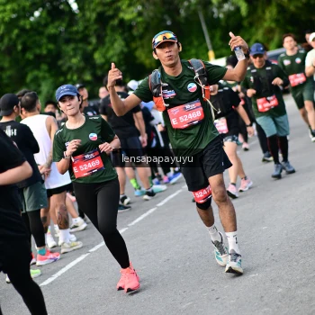 Runner Photo 4154303