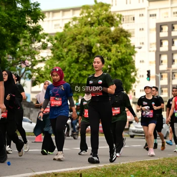 Runner Photo 4154348
