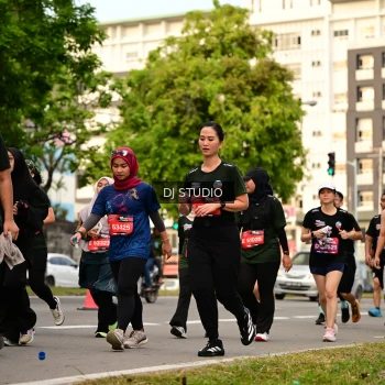Runner Photo 4154352