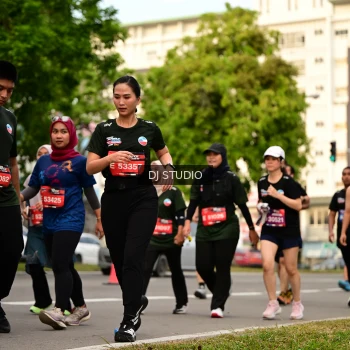 Runner Photo 4154362