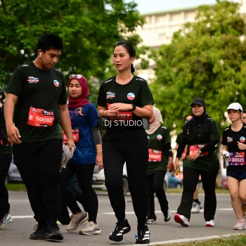 Runner Photo 4154370