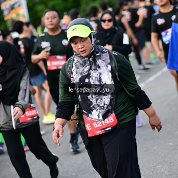 Runner Photo 4154417