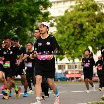 Runner Photo 4154442