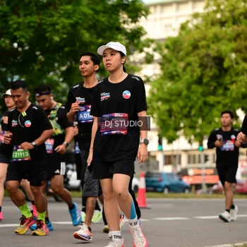 Runner Photo 4154446