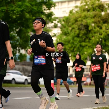 Runner Photo 4154458