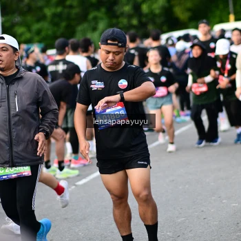 Runner Photo 4154460