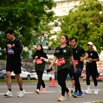Runner Photo 4154479