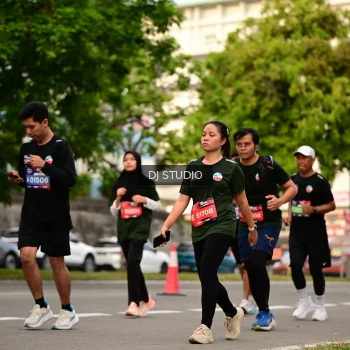 Runner Photo 4154480