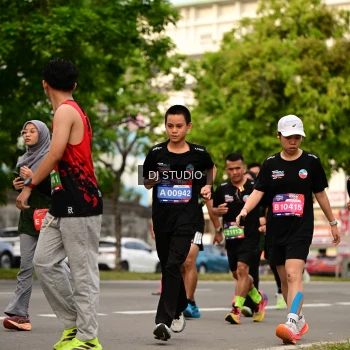 Runner Photo 4154493