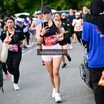 Runner Photo 4154495