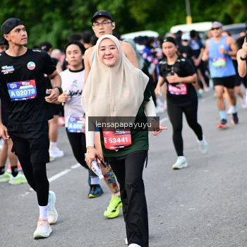 Runner Photo 4154496