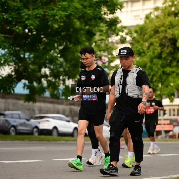 Runner Photo 4154519