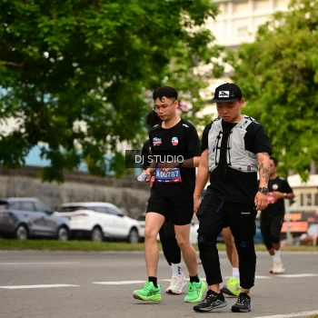 Runner Photo 4154571