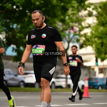 Runner Photo 4154591