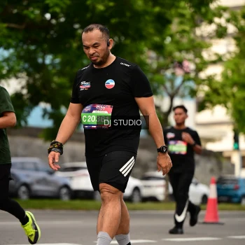 Runner Photo 4154593