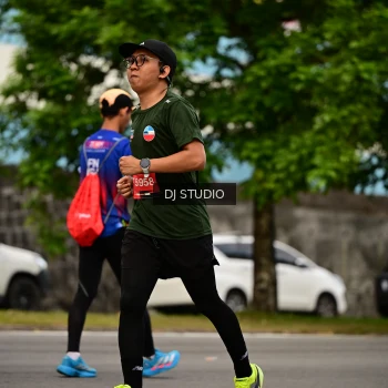 Runner Photo 4154596