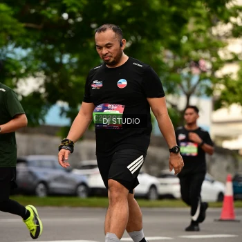Runner Photo 4154601